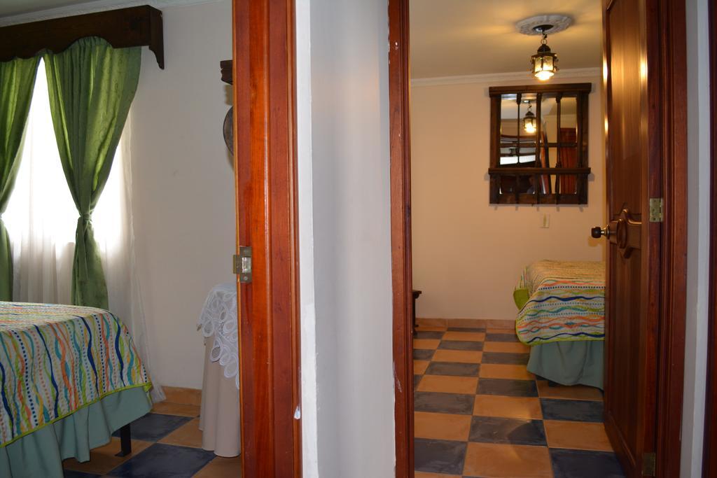 Hotel Casa Colonial Santa Rosa De Cabal Værelse billede
